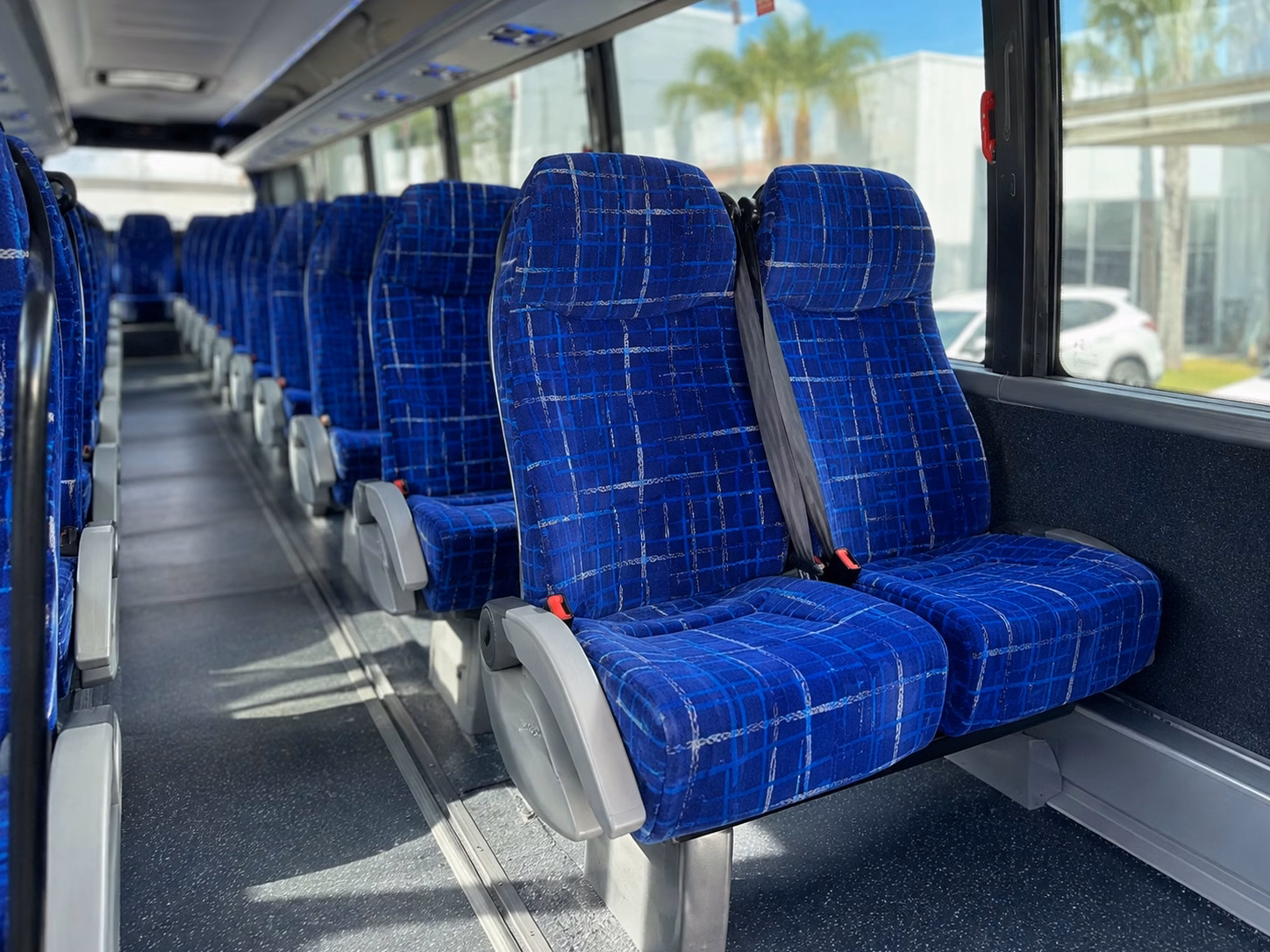 charter buses and minibuses for uconn huskies games from danbury